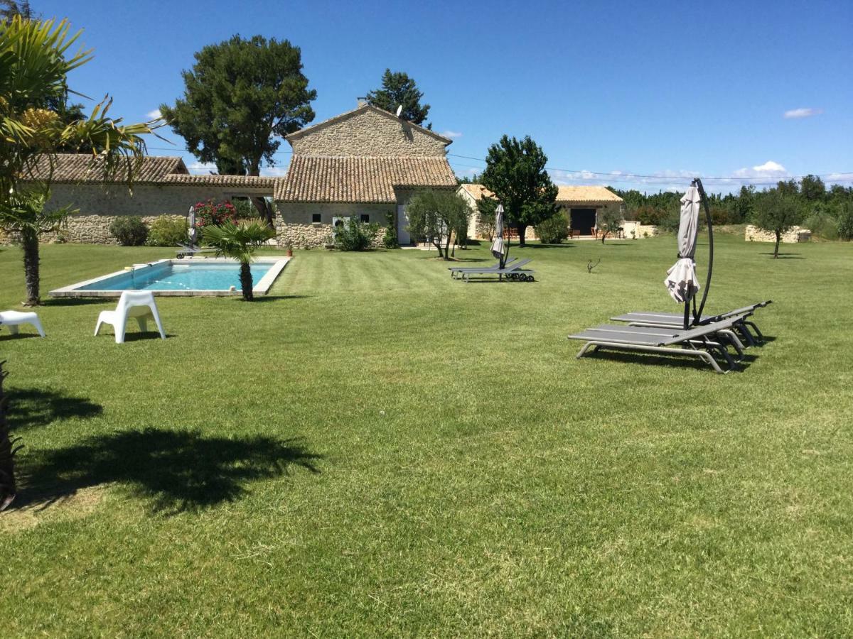Gites Dans Mas En Pierres Robion en Luberon Exterior photo